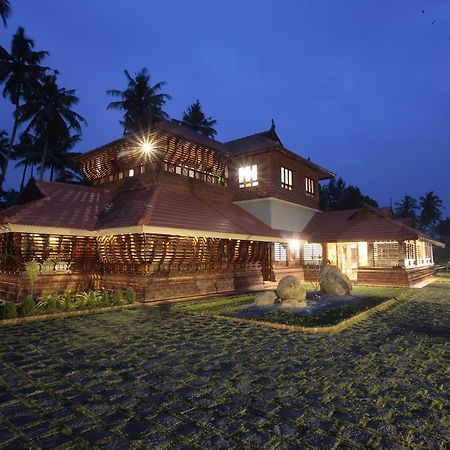 Neelambari Resorts Urakam Exterior photo